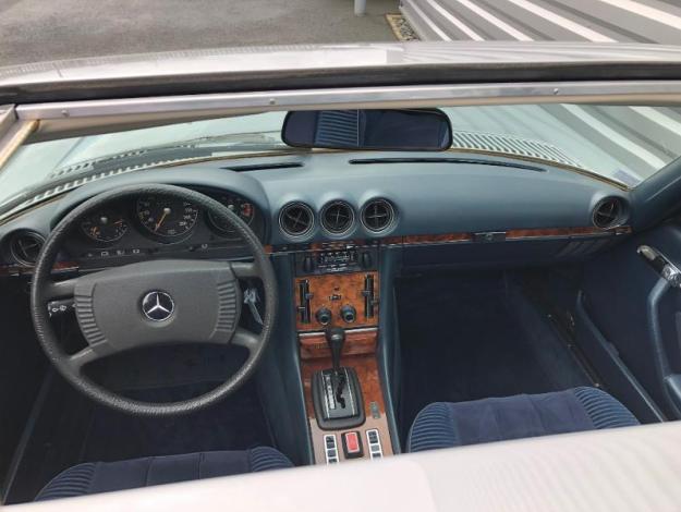 MERCEDES-BENZ 450 SLC 5.0L  