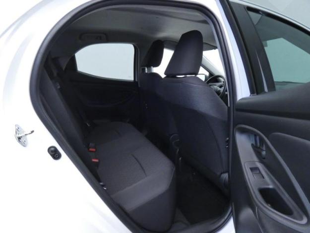 TOYOTA Yaris 120 VVT-i Design  MY22