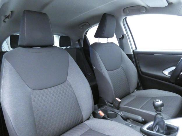TOYOTA Yaris 120 VVT-i Design  MY22