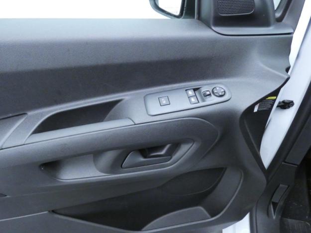 TOYOTA Proace City 1.5 MEDIUM 100 D-4D BUSINESS  