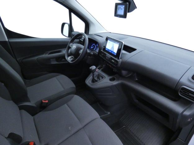 TOYOTA Proace City 1.5 MEDIUM 100 D-4D BUSINESS  