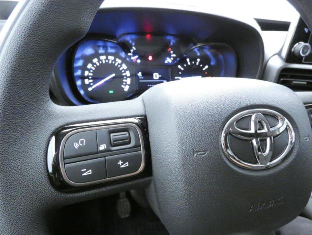 TOYOTA Proace City 1.5 MEDIUM 100 D-4D BUSINESS  