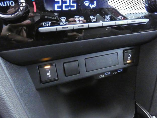 TOYOTA Yaris Cross 1.5 HYBRID 130H DESIGN PACK CARGO   
