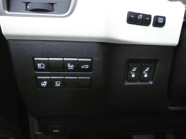 LEXUS NX 300H HYBRIDE 4WD EXECUTIVE PANO M19  
