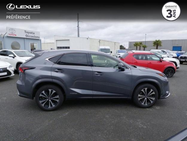 LEXUS NX 300H 2WD Design APP MY21  