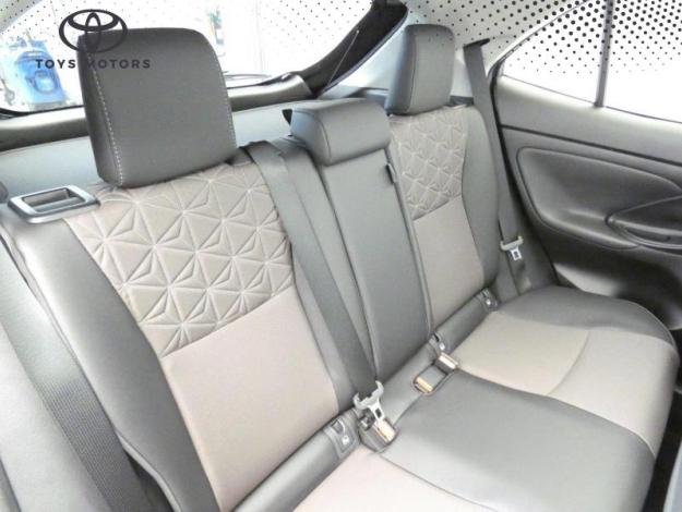 TOYOTA Yaris Cross Hybride YARIS CROSS 130H 2WD COLLECTION TOIT PANORAMIQUE PACK TECHNO  