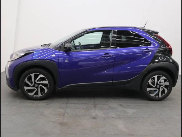 TOYOTA Aygo X Aygo X 1.0 VVT-i 72 Design MY23  