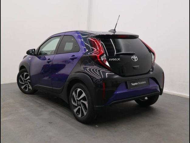 TOYOTA Aygo X Aygo X 1.0 VVT-i 72 Design MY23  