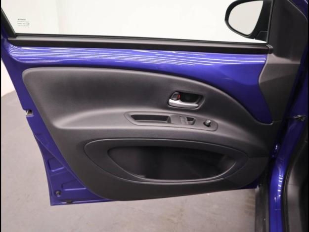 TOYOTA Aygo X Aygo X 1.0 VVT-i 72 Design MY23  