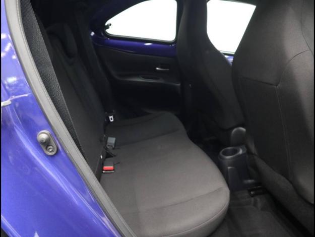 TOYOTA Aygo X Aygo X 1.0 VVT-i 72 Design MY23  