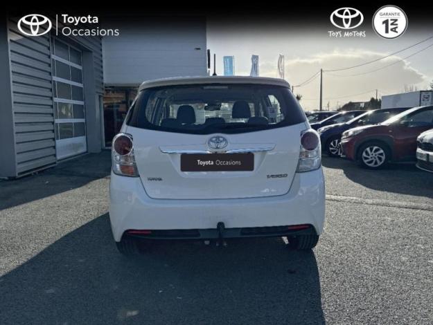 TOYOTA Verso 132 VVT-i Dynamic  