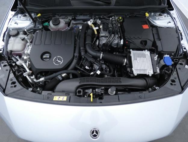 MERCEDES-BENZ CLA Shooting Brake CLA 250 e Hybrid EQ Shooting Brake Progressive Line  CLA 250 e Shooting Brake Progressive Line