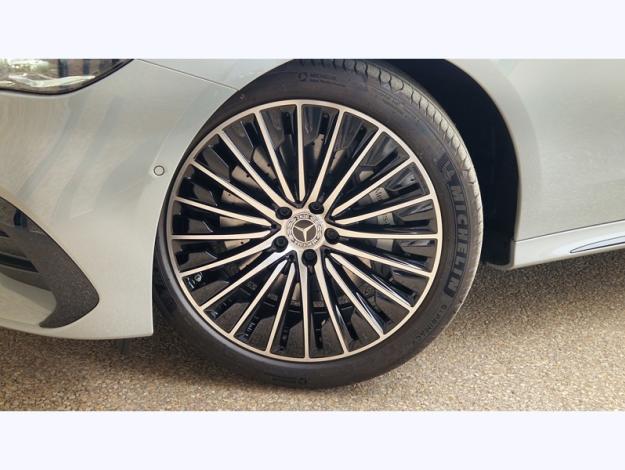MERCEDES-BENZ Classe E Berline Classe E 220 d AMG Line Berline  Classe E 220 d AMG Line Berline