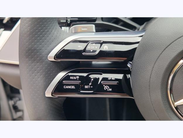 MERCEDES-BENZ Classe E Berline Classe E 220 d AMG Line Berline  Classe E 220 d AMG Line Berline