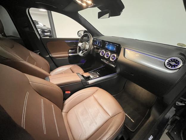 MERCEDES-BENZ GLA 200 d AMG Line  GLA 200 d AMG Line