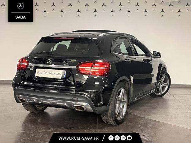 MERCEDES-BENZ GLA 180 Fascination  