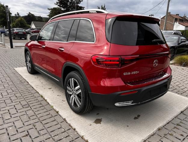 MERCEDES-BENZ EQB 250 + Luxury Line - SAGA Huy (+32 85 23 69 00) 