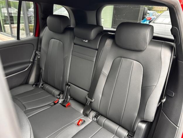 MERCEDES-BENZ EQB 250 + Luxury Line - SAGA Huy (+32 85 23 69 00) 