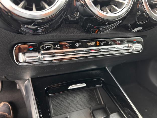 MERCEDES-BENZ EQB 250 + Luxury Line - SAGA Huy (+32 85 23 69 00) 