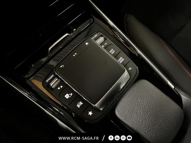MERCEDES-BENZ GLA 200 d AMG Line  