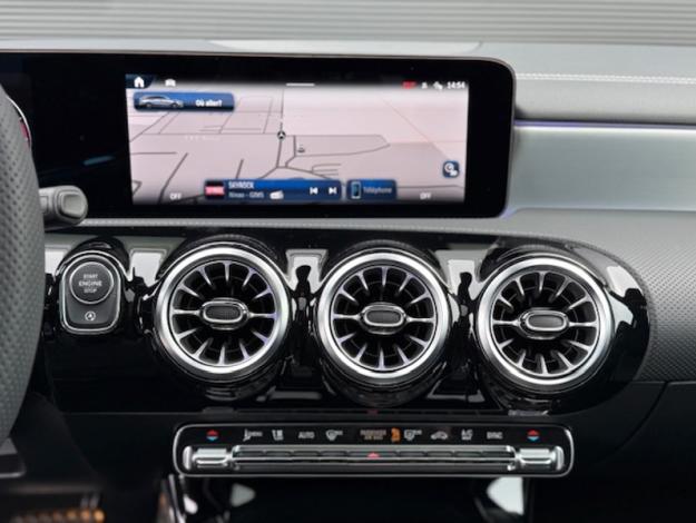 MERCEDES-BENZ CLA Shooting Brake CLA 200 d Shooting Brake AMG Exclusive Design  CLA 200 d Shooting Brake AMG Exclusive Design
