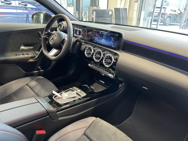 MERCEDES-BENZ A-Klasse A 180 Berline Star Edition