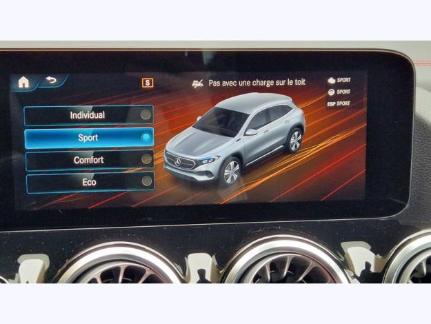 MERCEDES-BENZ EQA 350 4MATIC  EQA 350 4MATIC AMG Line