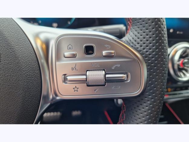 MERCEDES-BENZ EQA 350 4MATIC  EQA 350 4MATIC AMG Line