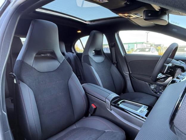 MERCEDES-BENZ Classe A 200 d AMG Line  Classe A 200 d AMG Line