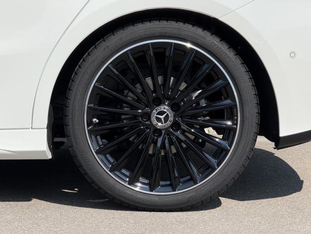 MERCEDES-BENZ Classe A 200 d AMG Line  Classe A 200 d AMG Line