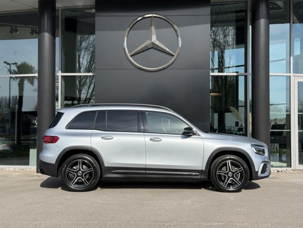 MERCEDES-BENZ GLB 200 d AMG Line  GLB 200 d AMG Line