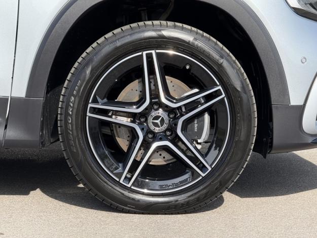 MERCEDES-BENZ GLB 200 d AMG Line  GLB 200 d AMG Line