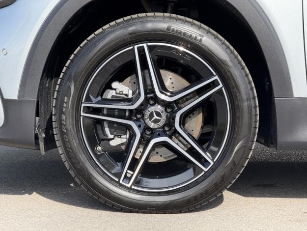 MERCEDES-BENZ GLB 200 d AMG Line  GLB 200 d AMG Line