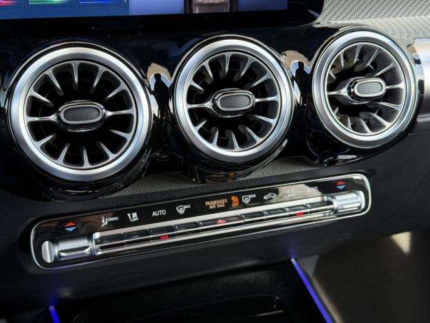 MERCEDES-BENZ GLB 200 d AMG Line  GLB 200 d AMG Line