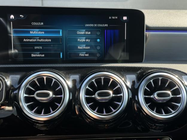MERCEDES-BENZ Classe A A 200 d Compacte AMG Line 