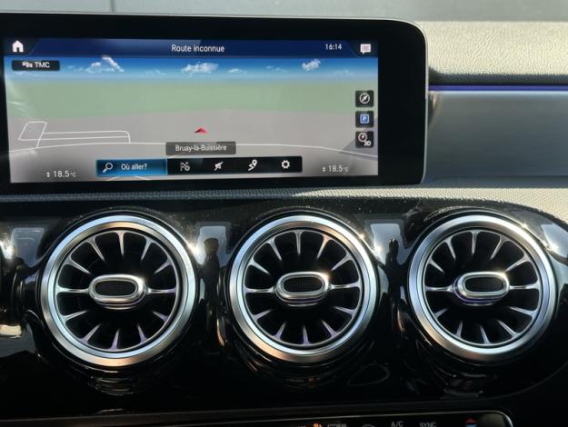 MERCEDES-BENZ Classe A A 200 d Compacte AMG Line 
