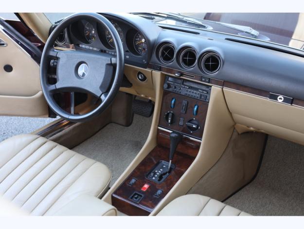 MERCEDES-BENZ SL 300  300SL (R 107)