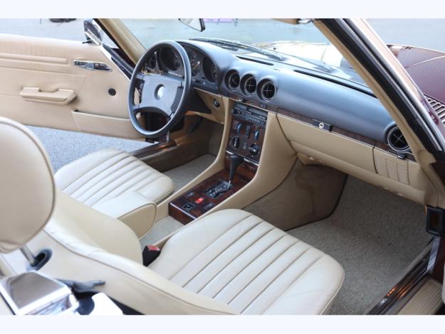 MERCEDES-BENZ SL 300  300SL (R 107)