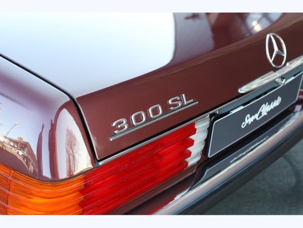 MERCEDES-BENZ SL 300  300SL (R 107)