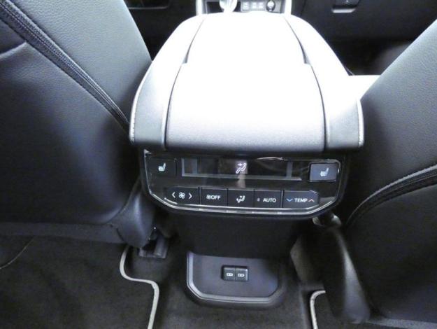 TOYOTA HIGHLANDER 2.5 HYBRID LOUNGE 248 E-CVT AWD-I  TO P.PREMIUM MY24