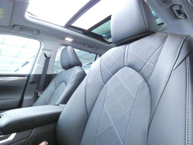 TOYOTA HIGHLANDER 2.5 HYBRID LOUNGE 248 E-CVT AWD-I  TO P.PREMIUM MY24