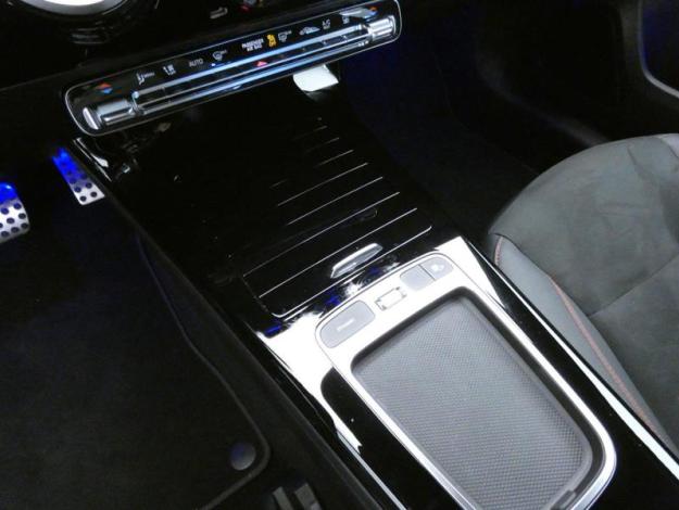 MERCEDES-BENZ Classe A 250 e AMG Line  