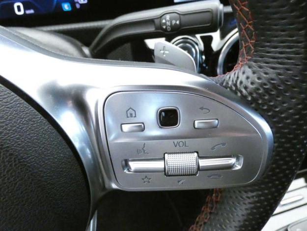 MERCEDES-BENZ Classe A 180 AMG Line  