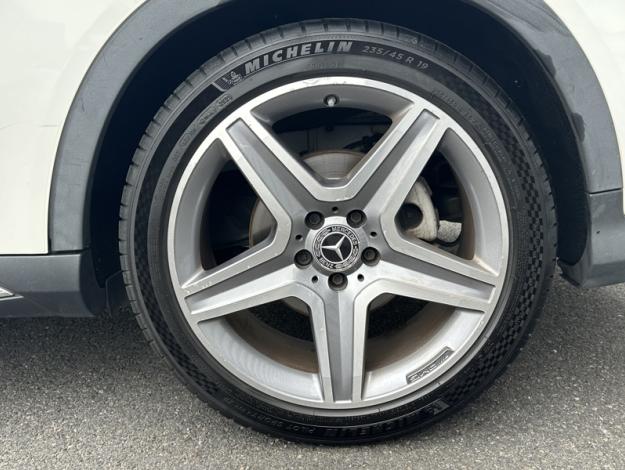 MERCEDES-BENZ GLA 200 Fascination  