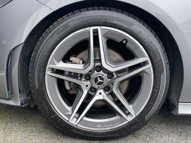 MERCEDES-BENZ CLA 180 d Shooting Brake AMG Line AMG Line 