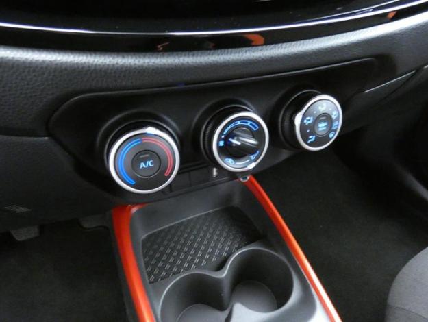 TOYOTA Aygo X 1.0 VVT-i 72 Design  AYGO X 72 CH BVM5 DESIGN MY23