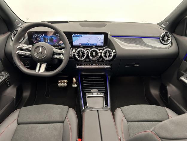 MERCEDES-BENZ GLA GLA 200 d AMG Line  GLA 200 d AMG Line