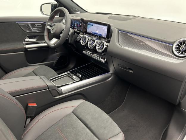 MERCEDES-BENZ GLA GLA 200 d AMG Line  GLA 200 d AMG Line
