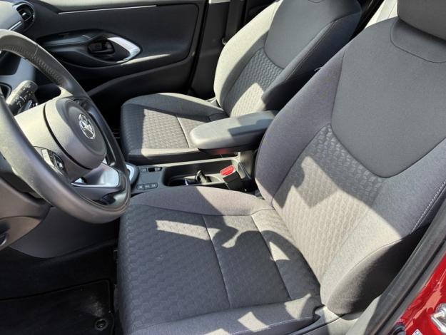 TOYOTA Yaris 116h Dynamic  