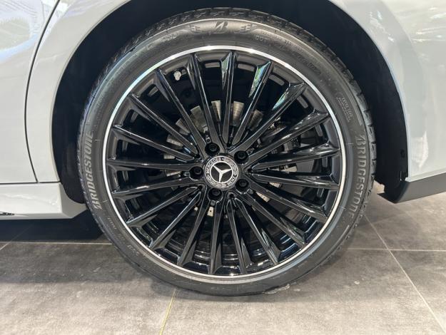 MERCEDES-BENZ CLA-Klasse CLA 180 Shooting Brake Star Edition